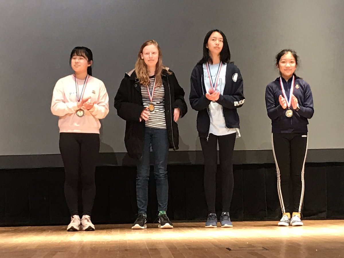 MrFejes's tweet photo. A brilliant tournament for HMS!  Evan Peterson - FIRST overall in 7th grade!  8th grade - Erica Liu (12th), Sherry Du (9th), Sofia Hunt (6th) overall!  AND our 8th grade team placed SECOND out of 16 schools!  Way to go, team!  ❤️�� 🏆 https://t.co/DjjoNxdYJ5