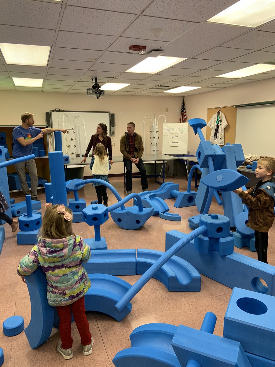 Did you know that it is National Eat Ice Cream for Breakfast Day? We celebrated with a fun event including building with our Imagination Playground, robotics activities, a fun game in the gym and, of course, eating ice cream!! <a href="/JeffcoSchoolsCo/">Jeffco Public Schools</a>, @COJasonGlass <a href="/hutchhuskiesCO/">Hutchinson Huskies</a> @