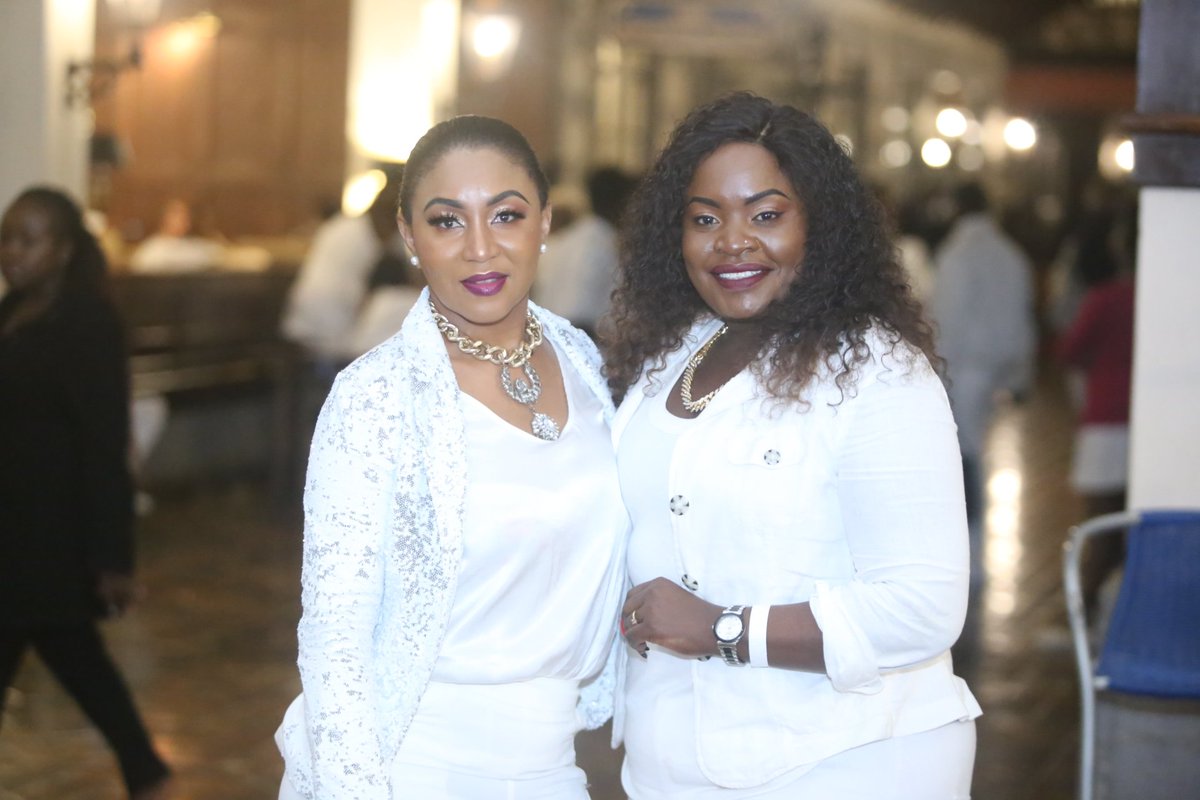 goplacesdigital's tweet photo. Glam @DinerEnBlancNBI 2020! Serving you smiles!ππππ
#DEBNRB2020 #SquadAtDEB #FamUp #GoDEB2020 #GoDinerenBlanc #DEBNRB https://t.co/PAanz0OYVc