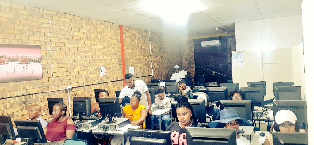 MonkyThobejane's tweet photo. Youth from disadvantage communities also deserve to learn how to Code. Thanks to EYETHU NATIONAL COLLEGE for Hosting us at their two centers in Vanderbijlpark and Sebokeng giving the importance of Coding.#CodeTembisa.#GHcode.#CodeKasi.#EyethuNationalCollege. https://t.co/0FVKLXZZ2b