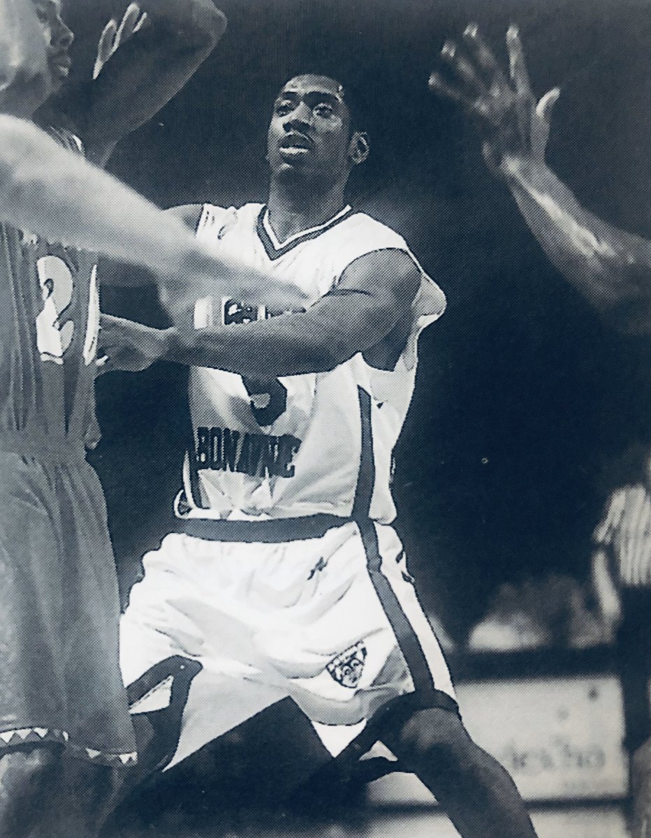 RandomBonnies's tweet photo. HBD, Vidal Massiah https://t.co/0EP9Xw3Njc
