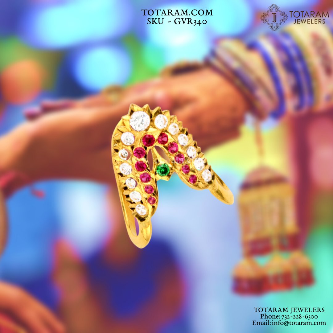 Diamond Ring Celebrity Collection - Allurez.com The lovely actress Aishwarya  Rai | Celebrity wedding rings, Celebrity engagement rings, Expensive  engagement rings