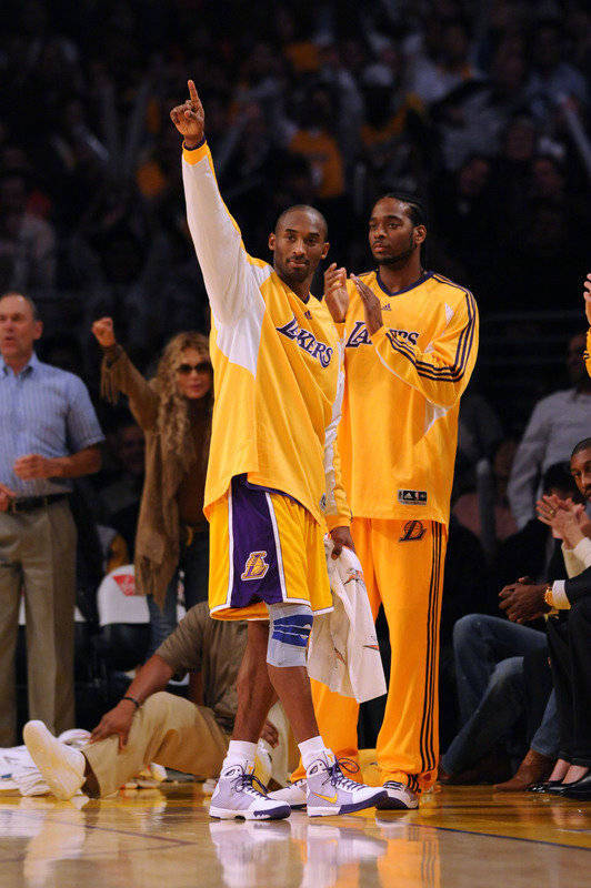 CS1244_'s tweet photo. 2020 sucks. Kobe lives on forever. https://t.co/VWWUB5SzMN