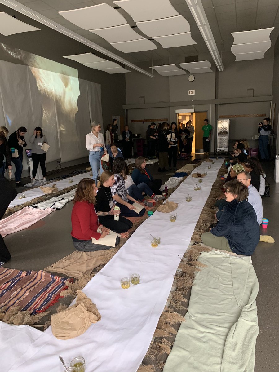common_worlds's tweet photo. Collective food gathering. #climatepedagogies2020 https://t.co/HzD8KR771Y