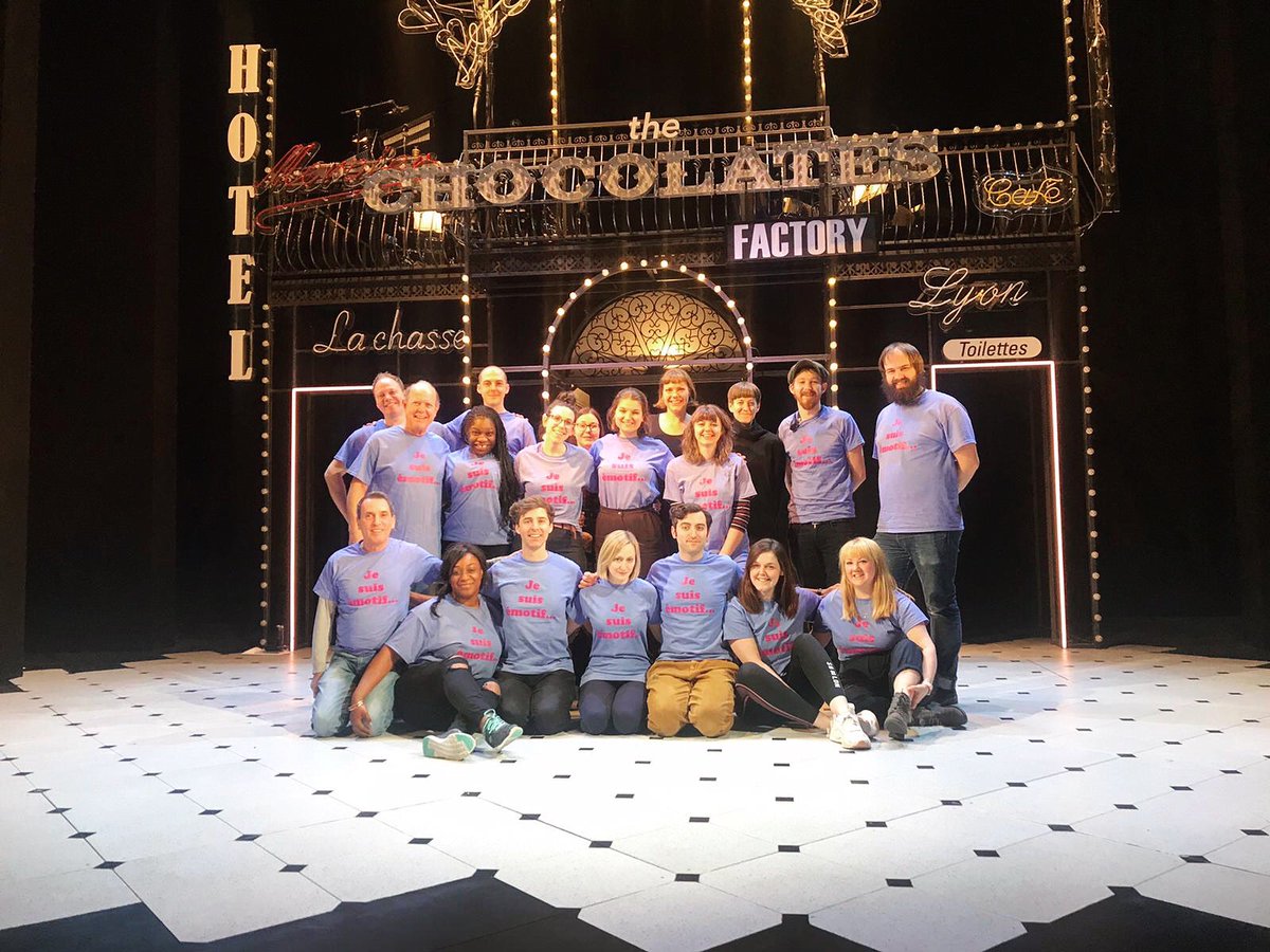 Wise_Children's tweet image. Here goes the final performance of #RomanticsAnonymous @BristolOldVic 💝 #jesuisemotif