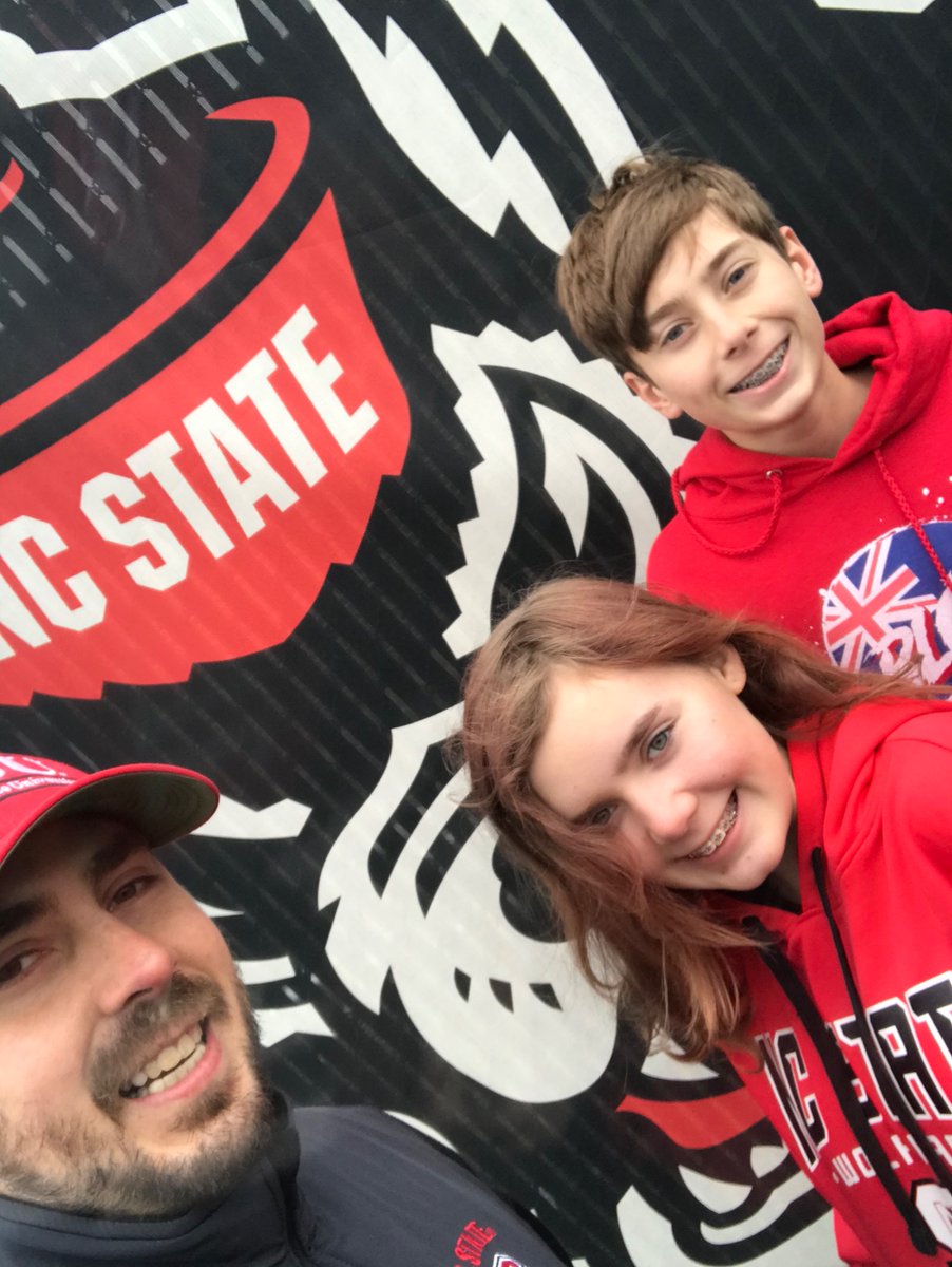 DotDolo's tweet photo. #strengthinthepack Go Pack! https://t.co/nliLBn8oey