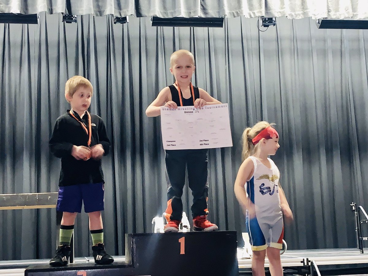 JoshBay19's tweet photo. Sheldon tourney champ.  Nice work Cash! @LittleEhawk https://t.co/L8aLGsZC3l