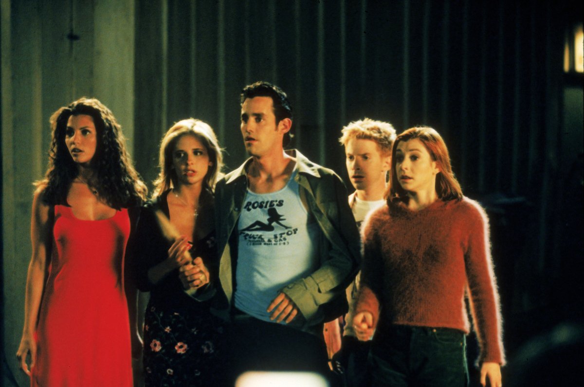 Still from Buffy Season 3 featuring Cordelia, Buffy, Xander, Oz, and Willow