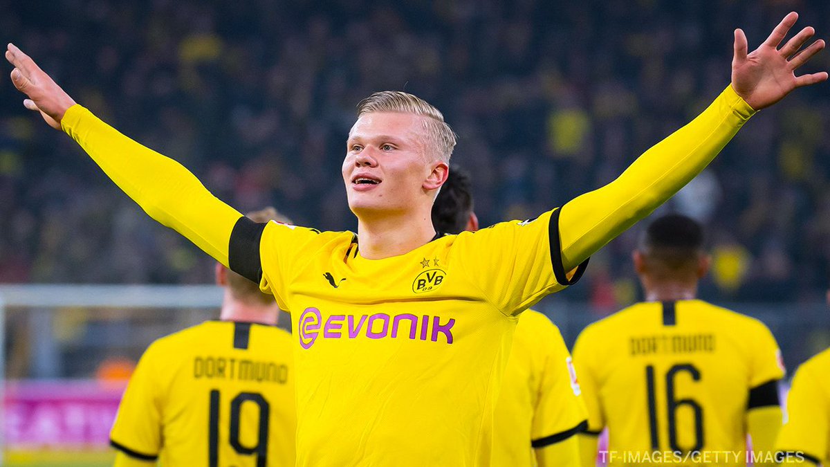 OficialSala12's tweet photo. Haaland (19 anos) com a camisa do Borussia Dortmund:

4 jogos
8 gols

- Detalhe: Ele só foi titular UMA vez.
https://t.co/aTVNpgDt1E