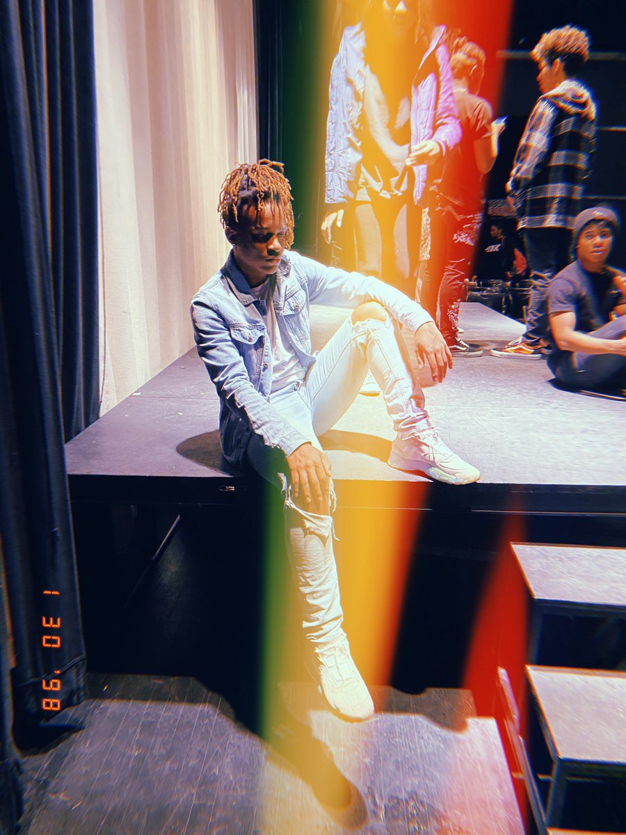 chilllmar's tweet photo. fashion killa https://t.co/UAg1YTy2AU