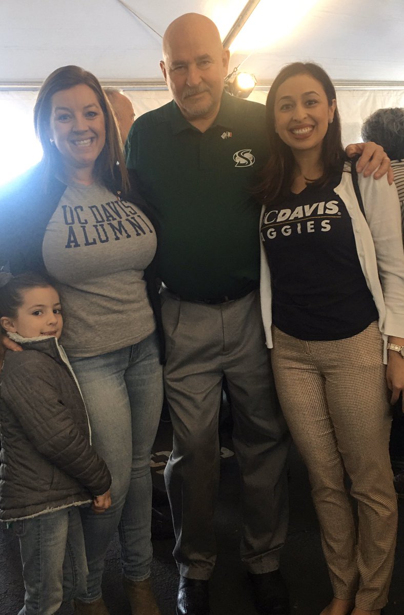 AngeliqueAshby's tweet photo. Great #StepsToCollege event w/ @Lferrersilva this morning. So proud of our beautiful community!
@LosRiosColleges @natomasbuzz @TheCityofSac @saclib @sacstate @ucdavis @PrezNelsen @Chancellor_May @Mayor_Steinberg @DrPanMD https://t.co/arE1hJFetV