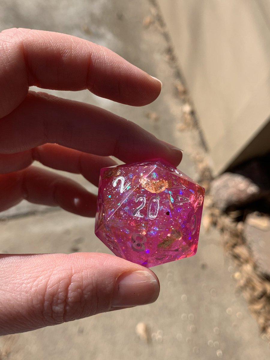 totalpartykillr's tweet image. I did it. I made my own chonk of a D20. It came out wayyyyyyy pinker than I planned lol. But #weLearning. Say hello to Unicorn Snot. #handmadedice