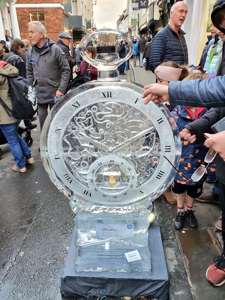 arttrailproject's tweet photo. We've had a fun afternoon completing the #YorkIceTrail20 @VisitYork! It's on all this weekend (1-2 February) but start early before it melts away... ❄❄❄ #ArtTrail

https://t.co/gnDbn6UIEC https://t.co/lABDclSe9f