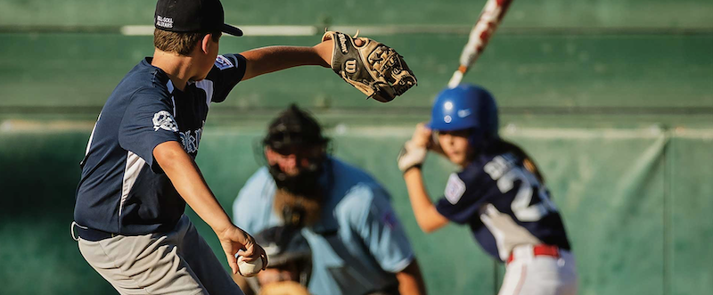thinkpitch's tweet photo. What would happen if the Astros cheating scandal happened in high school baseball? Great article by Brady Hood, umpire and contributor to @rulesacademy  Read about it here: https://t.co/3p1lhh8SbA @Brady_Hood https://t.co/cNeEcEgDJB