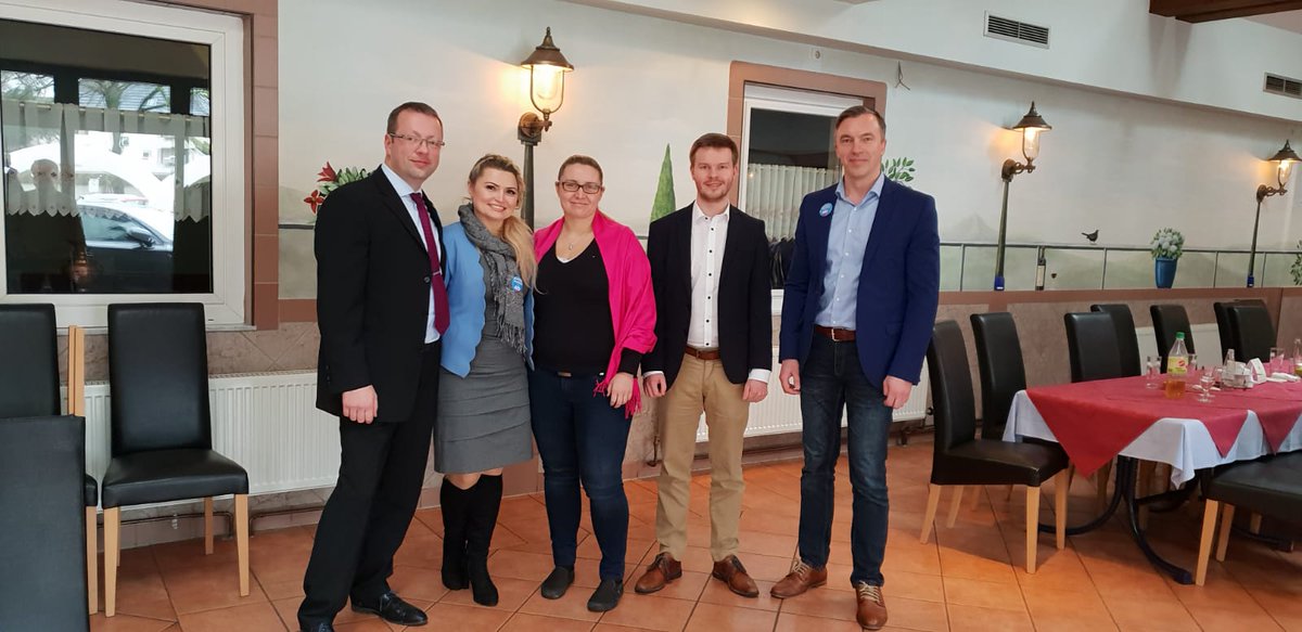 Das Jahrestreffen des Netzwerks "#Russlanddeutsche für die #AfD NRW" am 01.02.20 in Duisburg mit @EspendillerM, <a href="/RogerBeckamp/">Roger Beckamp, MdB</a>, Andreas Laasch, Markus Matzerath, Axel Nußbaum und vielen anderen... 
Wir haben uns intensiv über kommenden Kommunalwahlen ausgetauscht.