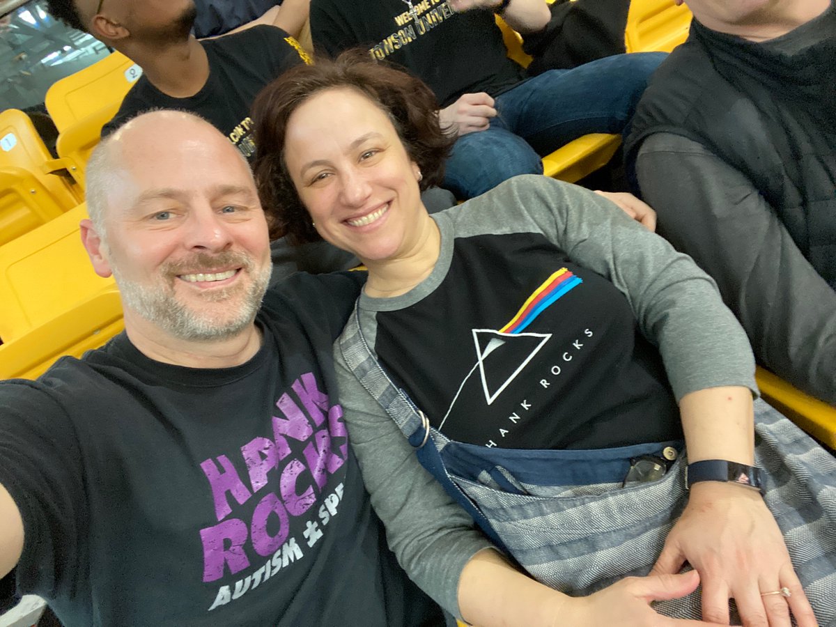 pris23red's tweet photo. Towson basketball autism awareness game #tigerselfie #hankrocks https://t.co/XwiOD7Urdu