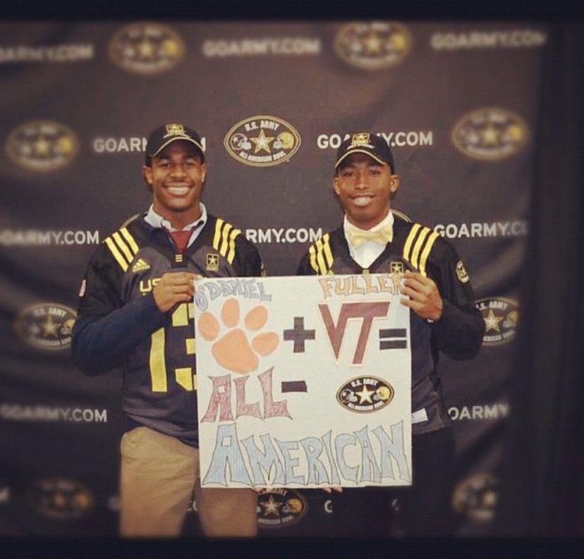 gcfootball's tweet image. Tradition Lives Here. 

Not long ago it they were two friends playing football on Dancel Field in Olney, MD. 

Tomorrow they will competing to win Super Bowl LIV with millions of people watching.  

Wishing our alumni the best of luck!

#WeAreGC
#NoBetterPlaceToDoIt
#FalconStrong