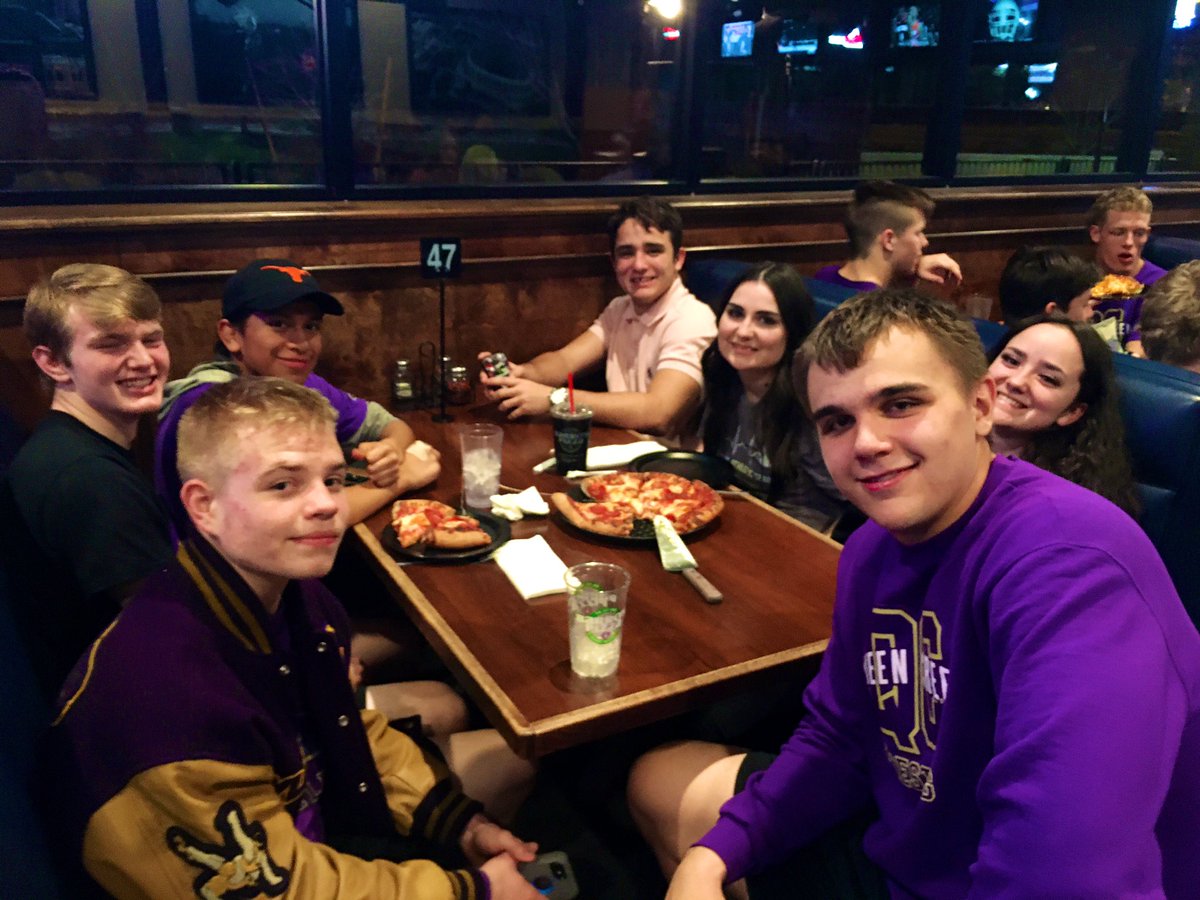 QC_Wrestling's tweet photo. Senior Night: Bulldogs defeat Mountain Pointe and celebrate with a little pizza afterwards. Special thanks to all our parents for their support! https://t.co/CoSLJMJPw4