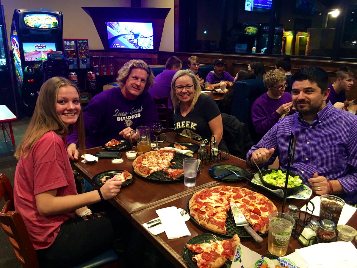 QC_Wrestling's tweet photo. Senior Night: Bulldogs defeat Mountain Pointe and celebrate with a little pizza afterwards. Special thanks to all our parents for their support! https://t.co/CoSLJMJPw4