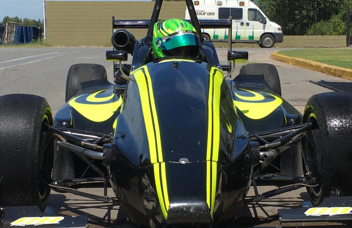 Formula3Metro's tweet photo. REGRESO Y CON CAMBIO DE EQUIPO @lautarogodino se suma #CBRacing en la temporada 2020 de la #formula3metropolitana. Ingresa a nuestro sitio web 👉https://t.co/jr4vTAj56y https://t.co/4yfrJtpjPH