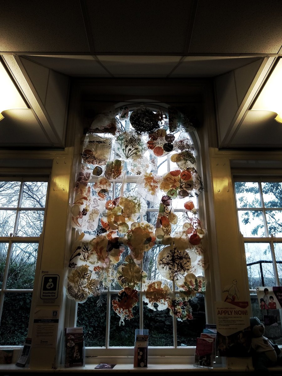thereticentone's tweet photo. New Mills Library  #newmills #library #publiclibrary #newmillshighpeak #winter #derbyshire #architecture #window https://t.co/iQJrFnqX2H