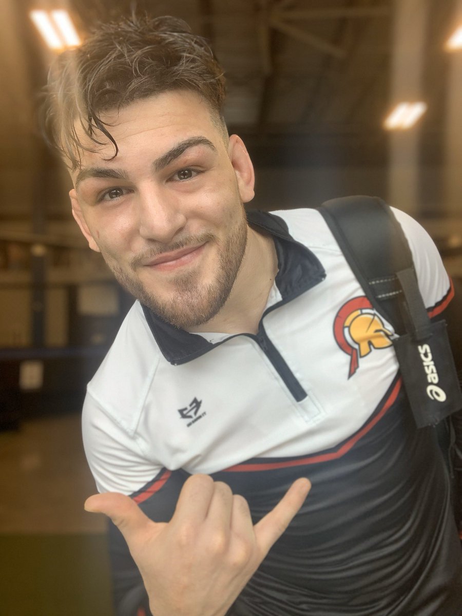 ShortyTorresMMA's tweet photo. Saturday practice complete, extra work after finished, and the week is done! Time to relax and enjoy the weekend 🤙🏻 repping @goearnit (IG) and @tritoncollege in collaboration with @teamshortyfound We Can, We Will, Together, We Are, #TeamShorty #HardWorkDone #WeekComplete #Rest https://t.co/KytrITsLWV