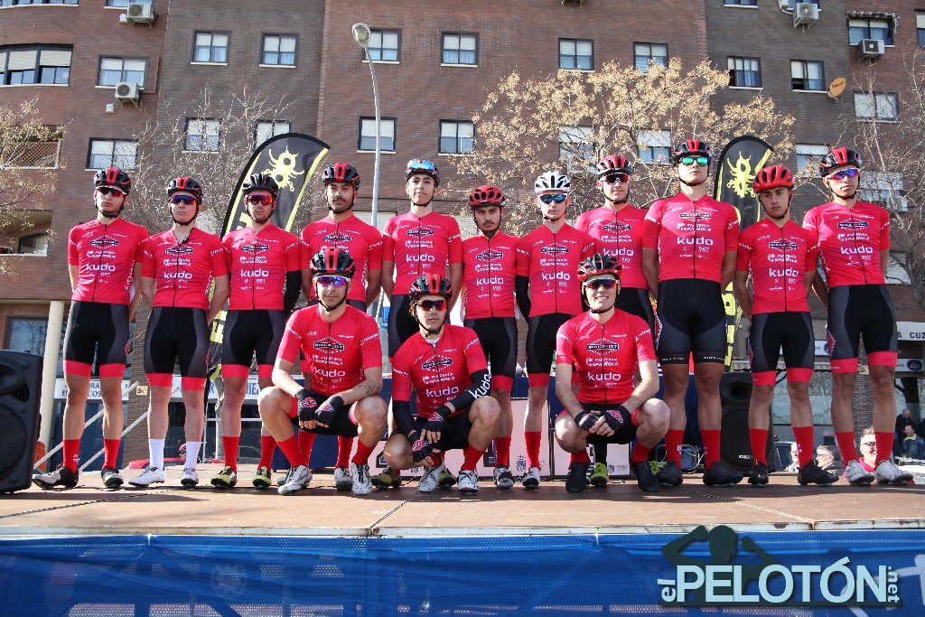 PelotonTenerife's tweet photo. Podium para Ana Dillana en el #GPElBicho y buena carrera de los chicos peleando por el título autonómico.
📸 @ElPeloton https://t.co/o8KFqY1TOt https://t.co/yLCLD6mu1e