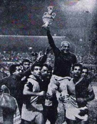 orhunkarakocc's tweet photo. Galatasaraylılar ölür Galatasaraylılık ölmez . https://t.co/y3qqpnLgyi