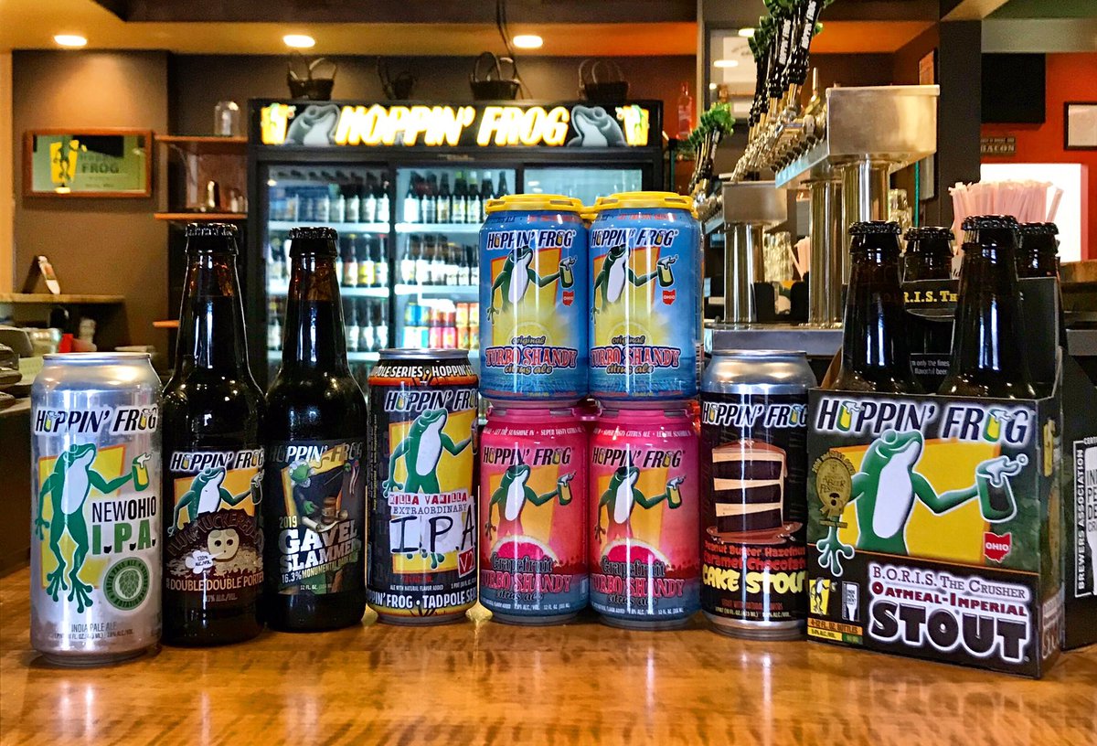 HoppinFrogTRoom's tweet image. Stop by the Tasting Room to get your big beer 🐸 for the big game 🏈 #hoppinfrog #hoppinfrogbrewery #independentbeer #akroncraftbeer #akron #superbowl