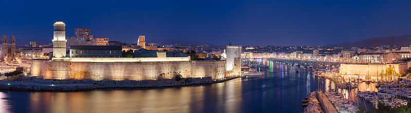 Old harbour of Marseille, at night, seen from the Pharo park. CC BY-SA 3.0 (https://commons.wikimedia.org/wiki/File:Marseille_Vieux_Port_Night.jpg)