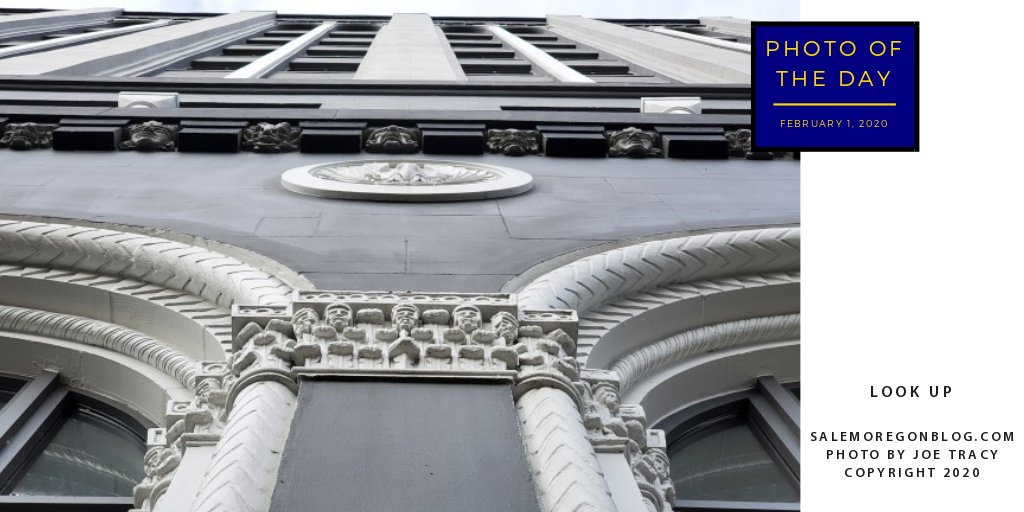 salemoregonblog's tweet photo. Photo of the Day - Look Up. The architecture on the Capitol Tower in downtown Salem, Oregon is incredible. https://t.co/QZhzyJg1jz #salem #salemoregon #capitoltower #downtownsalem https://t.co/tBPAgTrMbE