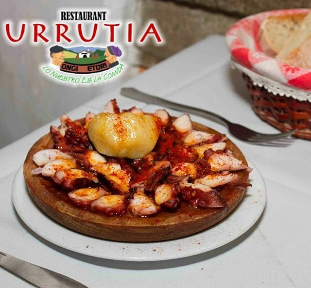 Otra de nuestras especialidades, el pulpo a la gallega, recién sacado del mar... 🐙 "Lo Nuestro es la Comida" 
#Urrutia #Pulpo #Pulpoalagallega #Elmenuvirtual Otra de nuestras especialidades, el pulpo a la gallega, recién sacado del mar... 🐙 "Lo Nuestro es la Comida" 
#Urruti…