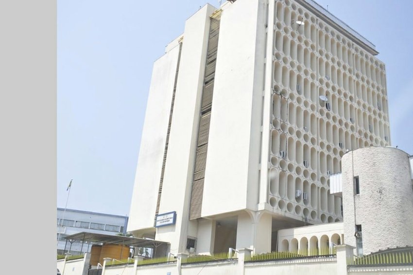 Le retour de la Direction Générale des Marchés Publics DGMP, montre une fois de plus la volonté des autorités, d'instaurer la bonne gouvernance et de lutter contre la corruption. Le ministre <a href="/francis_nkea/">Francis nkea</a> en parlait lors de son dernier entretien sur G24 <a href="/PresidentABO/">Ali Bongo Ondimba</a> <a href="/NoureddinBV/">Noureddin Bongo Valentin</a>