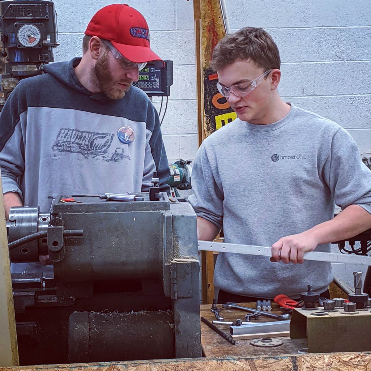 FRCSparX1126's tweet photo. Another productive Saturday!! π€π€ #makingparts #makingbuttons #makingprogress #FRCteam #frc1126 #onewebster #mentors #students #workinghard @WCSDProud @superwebstercsd @FRCTeams https://t.co/YLRYmi3ykI