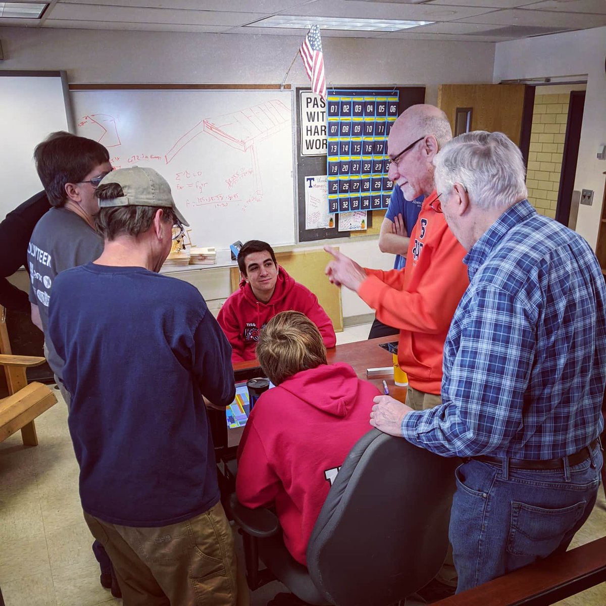 FRCSparX1126's tweet photo. Another productive Saturday!! π€π€ #makingparts #makingbuttons #makingprogress #FRCteam #frc1126 #onewebster #mentors #students #workinghard @WCSDProud @superwebstercsd @FRCTeams https://t.co/YLRYmi3ykI
