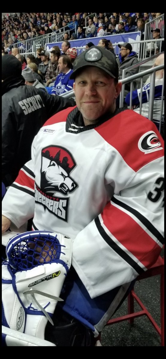 EmpireHunting's tweet photo. When your buds is the emergency goalie & rocking your lid!! ๐๐ป๐๐ผ#beauty #empirehunting #goleafsgo #proudbuddy https://t.co/3aUXWILNEY