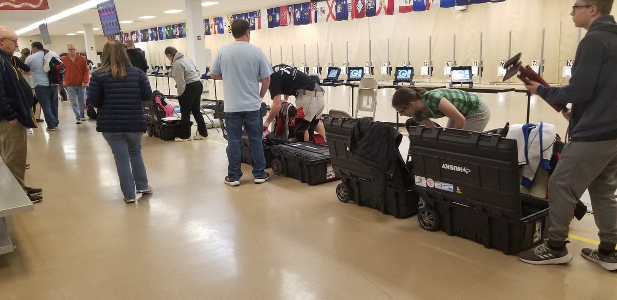 Nothing like attending a community event and seeing people making the proper "HUSKY rolling tool box"  decision.