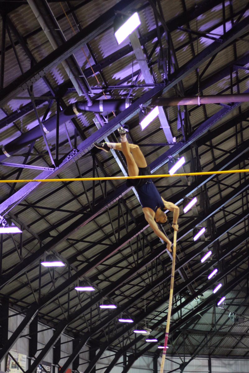 AOMH14's tweet photo. SAUT À LA PERCHE HOMME
C'est en allant toujours plus haut que Harry COPPELL remporte la 1ère place 🔝
🥇 5m70 🇬🇧 Harry COPPELL
🥈 5m60 🇬🇧 Adam HAGUE
🥉 5m42 🇨🇾 Nikandros STYLIANOU
#MeetingMondeville2020 #MeetingMondeville #AOMH https://t.co/fgi3mZSgDF