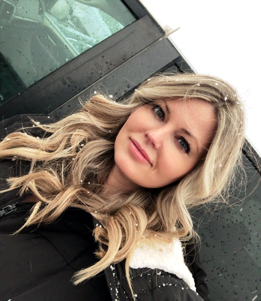 haydentiff's tweet photo. Hair did.
Thanks, snow. https://t.co/a6zmnVSxHI