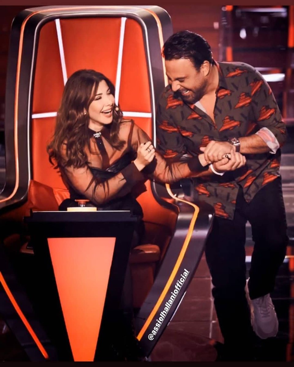 Teamnancyajram4's tweet photo. Our Queen #NancyAjram with #Assielhellani ,but Shes Smiling from her heart When shes Laughs Her Smile be The Happiness of my life 💖
#TheVoicekids
#TeamNancy❤🚨🎤✌ #JudgeNancy #AlbiYaAlbi
#MbctheVoicekids
@MBCTheVoiceKids @NancyAjram @assihallani @mbc1 @mbcmasr @NancyALovers https://t.co/sFgCm4bTH1