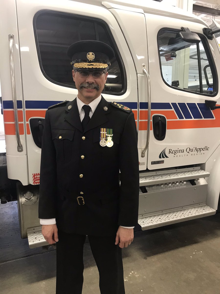 Congratulations to Director of EMS South for <a href="/SaskHealth/">Saskatchewan Health Authority</a>, Chief Ken Luciak, on his upcoming retirement after 38 years of service. #yqr #sk  <a href="/yqrparamedics/">Regina Paramedics with Heart</a>