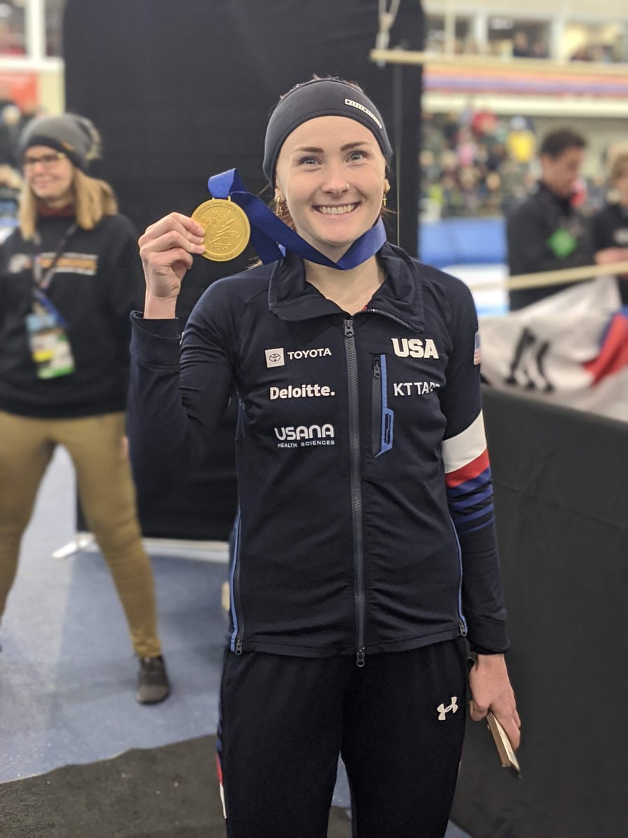 USSpeedskating's tweet image. A great day at the @PettitCenter for @TeamUSA!
😃
Watch the @olympicchannel Sunday at 1am ET for a recap of today's races!!
🥇🥇🥉
#FourContinents #FierceFastFearless

Racing concludes tomorrow with the 1000m and Team Pursuit