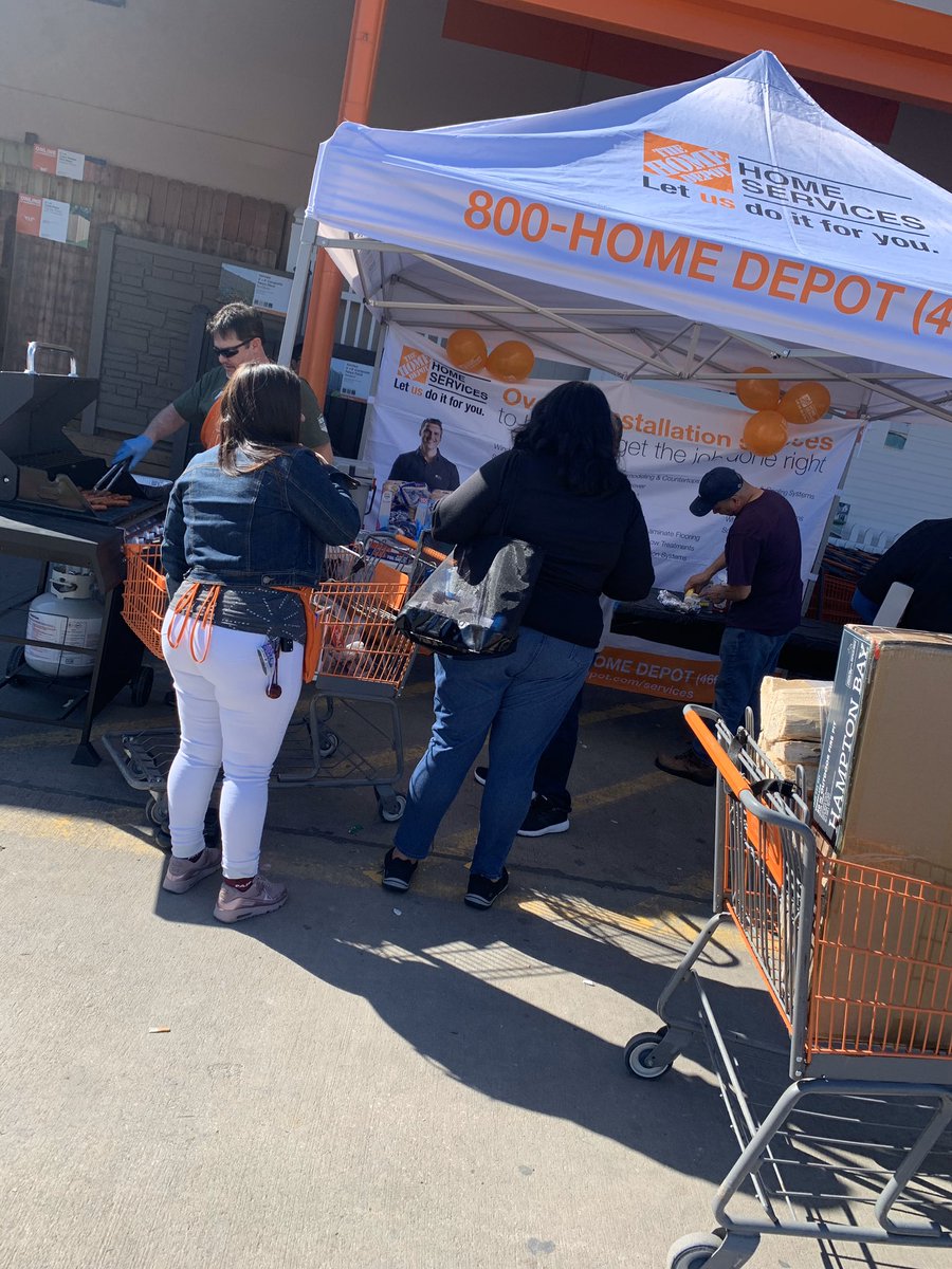 We’re having a great time with our customers out here in Mesquite Driving services!! #mightymesquite #team6537  <a href="/FewBryan/">Bryan Few</a>