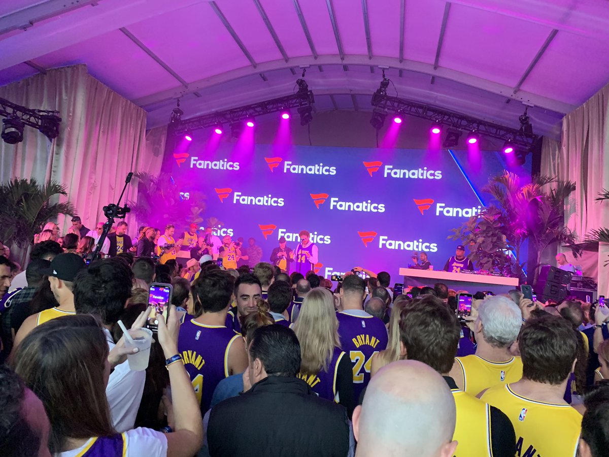 latimessports's tweet photo. For their #SuperBowl party, @Fanatics shipped 1,500 Kobe Bryant jerseys to give to every guest and turned the event into a celebration of his life. https://t.co/c872l1yg8q
