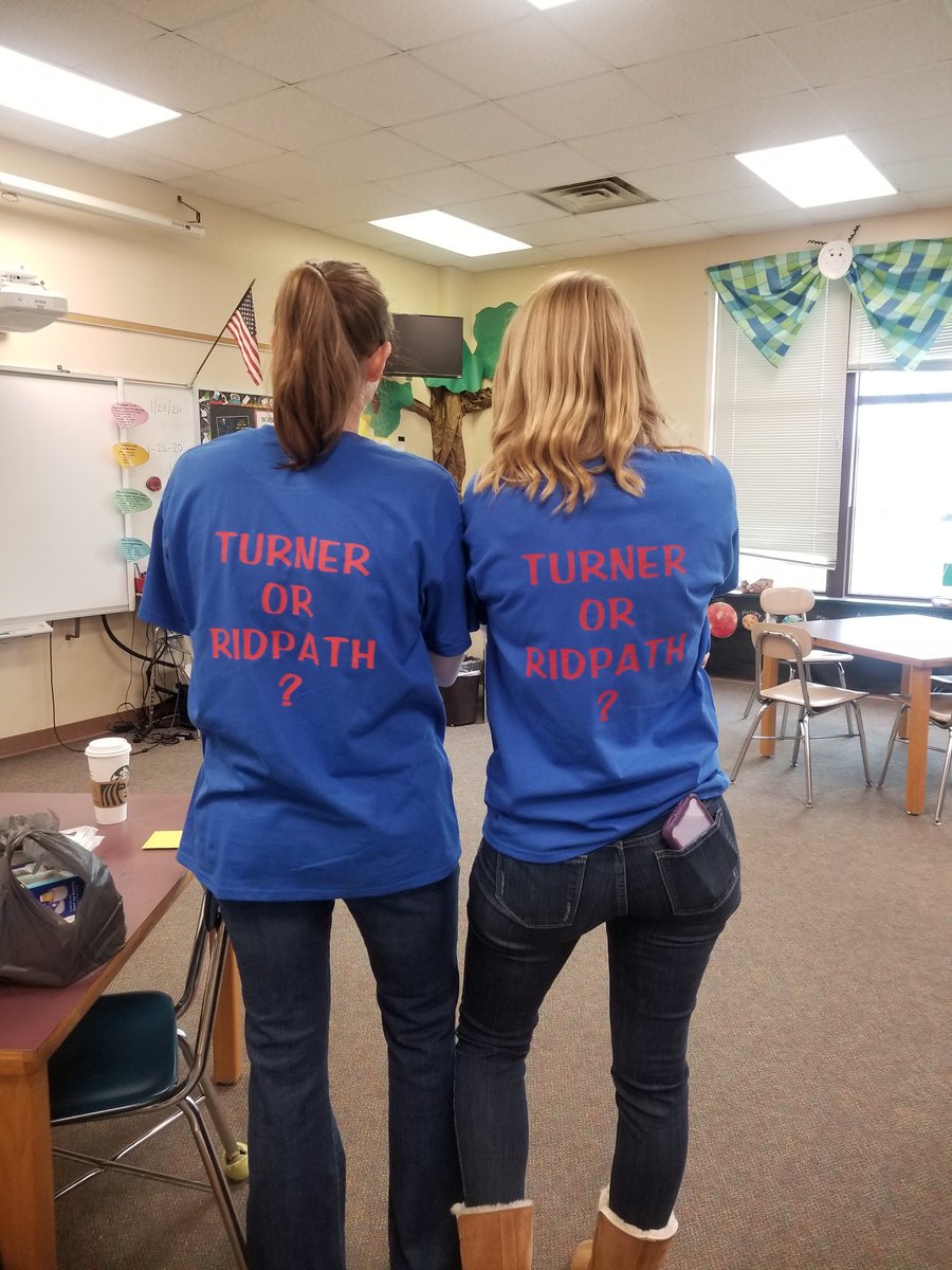 MagicClipperSh1's tweet photo. When people frequently mix you up, what do you do?  Find your amazing co-worker who makes t-shirts and twin it up! #worktwin #whoiswho #4thorscience #twinning #laughedsohard @MagicClipperSh1 @RuthSteidinger @bridpath5 https://t.co/gceV8o67o9