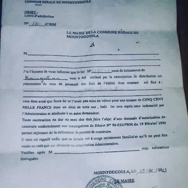 center_mali's tweet photo. UNE PARCELLE A VENDRE À #MOUNTOUGOULA DERRIÈRE LA MAIRIE.
DIMENSION : 15/20M
DOCUMENT : LETTRE D'ATTRIBUTION
DERNIER PRIX : 1 200 000F.
TÉLÉPHONE :
+223 71696916
+223 64111163
+223 77421451
#MALICENTER #TERRAINAVENDRE @FranceauMali @Cristiano @DjiguiOfficiel @PresidenceMali https://t.co/2SFyaKvKA5