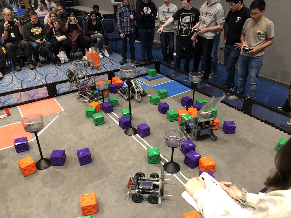 Aaron_Cortes's tweet photo. Saturday’s are for hosting VEX Qualifier Competition. #TRIOworks #LoveRobotics Event hosted by our TRIO UB and UBMS program. We also made it to qualifiers and on our way to State. @NEIU @REC_Foundation @COETalk https://t.co/NVxZWQWmfA