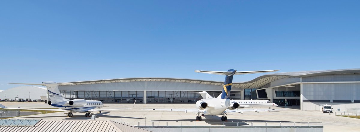 How many jets can you count? 

With ground handling services on offer  24/7 and curfew-free operations, @melbournejetbase we’re always ready to welcome you....

#fboexperience #fbo #privateaviation #jetbase #privatejet #businessaviation #melbourne #luxlifestyle #flymjb #mjbvvip