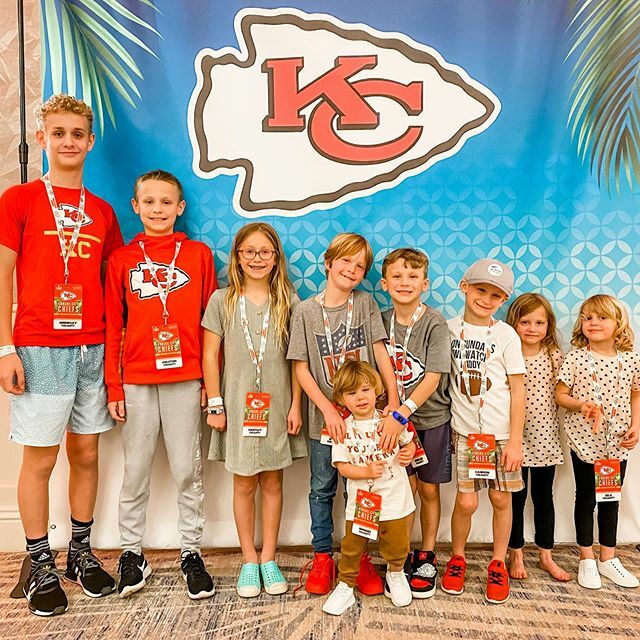 The gangs all here. Go Chiefs!!! #cousinlove #superbowlliv ift.tt/2OjtPLM