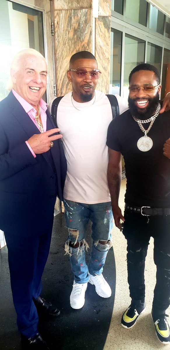 Great To Catch Up With The One And Only Jamie Foxx! WOOOOO! <a href="/iamjamiefoxx/">Jamie Foxx</a>